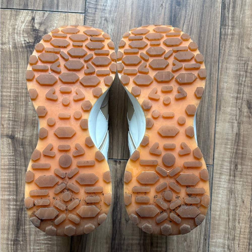 Steve Madden Women's Escapade Retro-Inspired Sneakers with Chunky Midsole - Picture 9 of 11